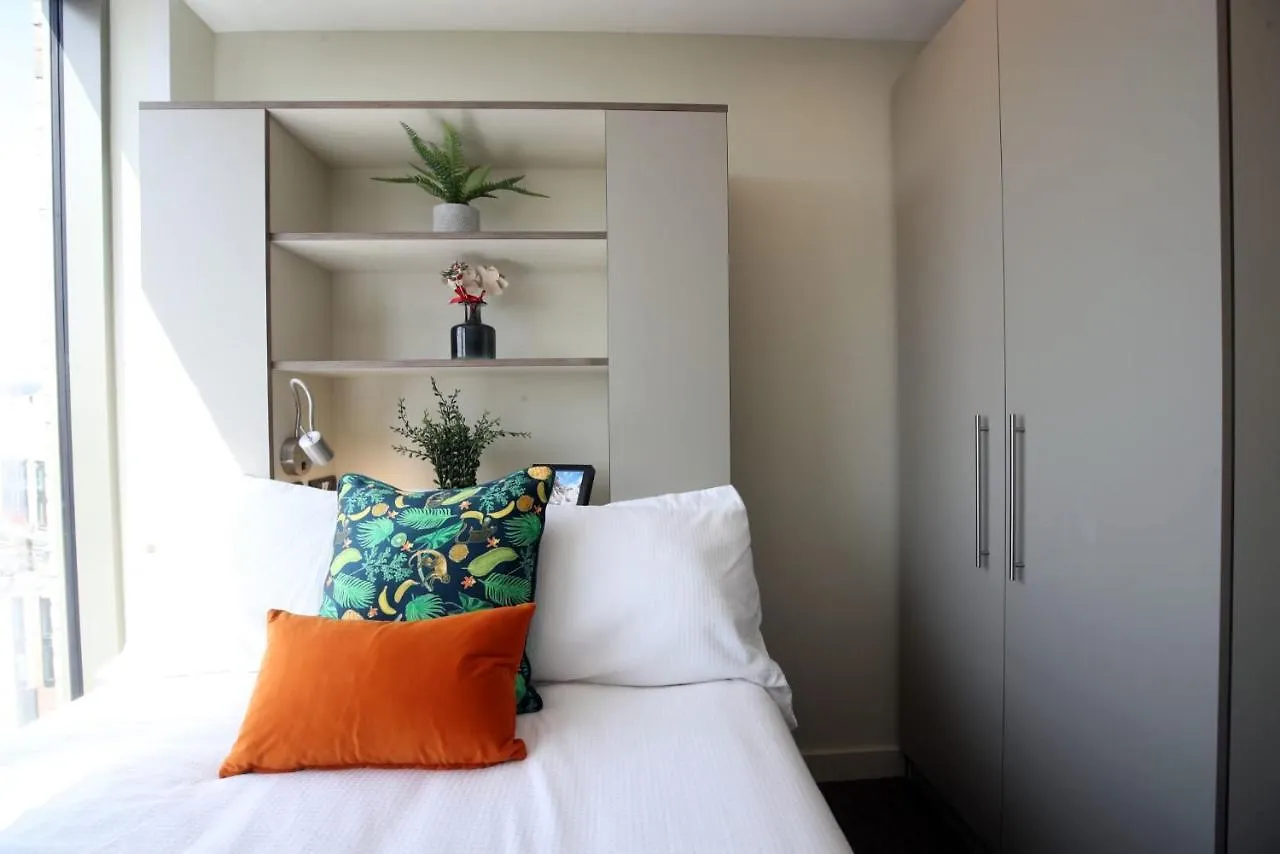 For Students Only Ensuite Bedrooms With Shared Kitchen At Liv Student In Belfast Apartmán