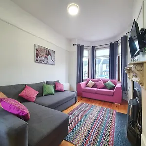 Shaftesbury Avenue Townhouse Hébergement de vacances
