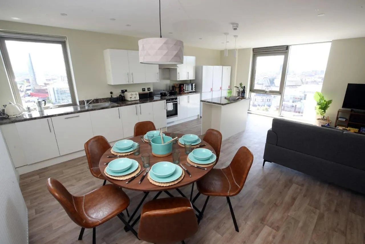 Apartamento For Students Only Ensuite Bedrooms With Shared Kitchen At Liv Student In Belfast