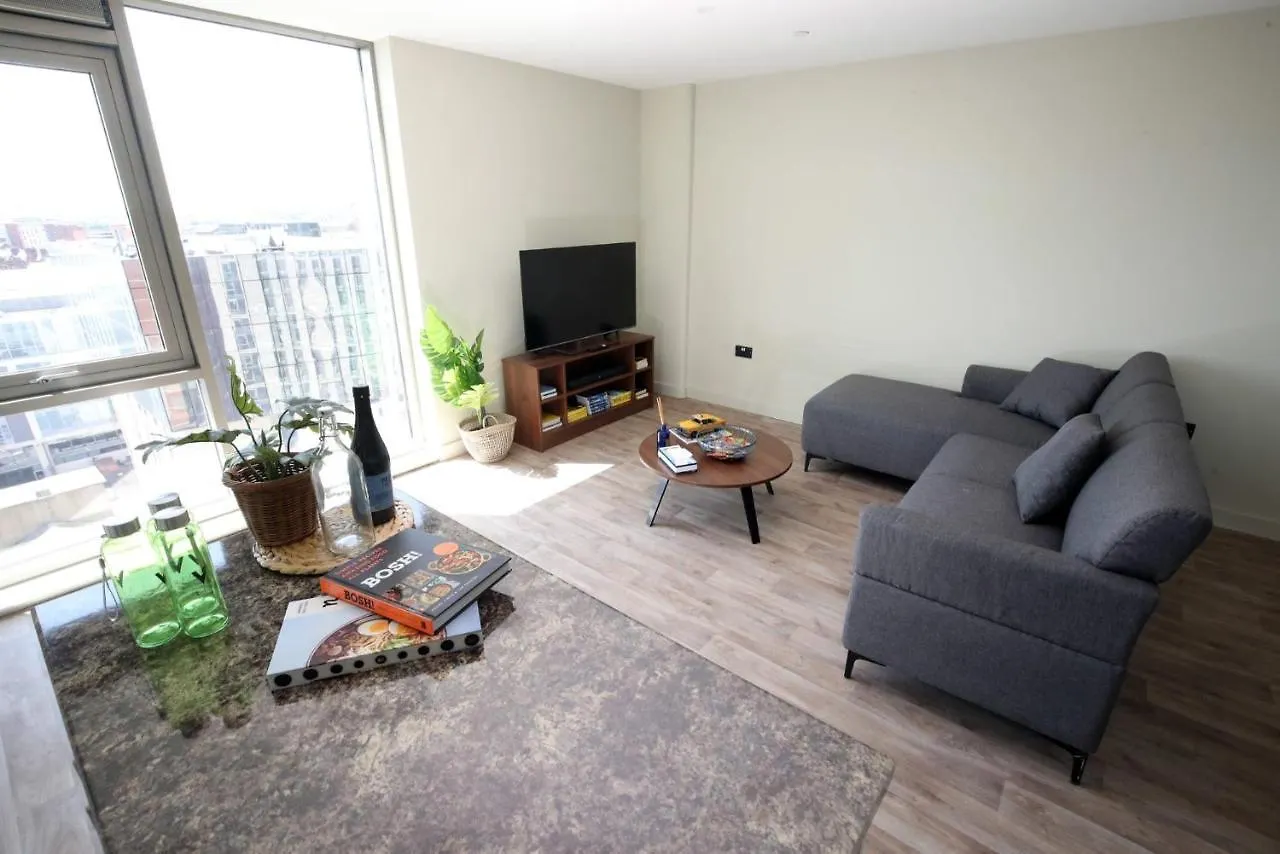 Apartamento For Students Only Ensuite Bedrooms With Shared Kitchen At Liv Student In Belfast